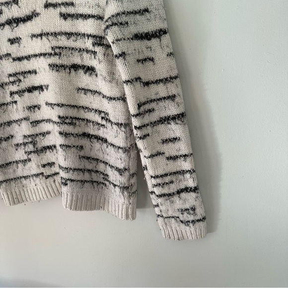 SI-IAE Anthropologie Black & White Wool Blend Sweater Size Medium - Picture 8 of 11